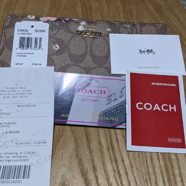 COACH(コーチ)のCOACH長財布　シグネチャー　小さな花柄模様 レディースのファッション小物(財布)の商品写真