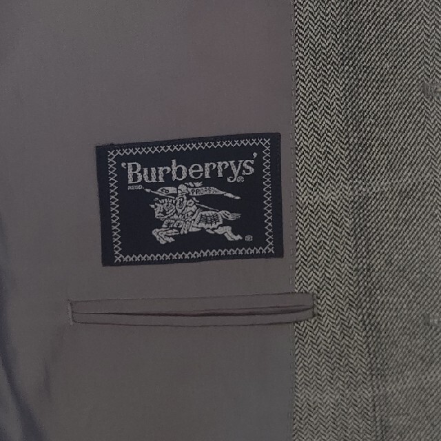 BURBERRY(バーバリー)の🎄処分品‼️BURBERRYテーラードジャケット良品 メンズのジャケット/アウター(テーラードジャケット)の商品写真