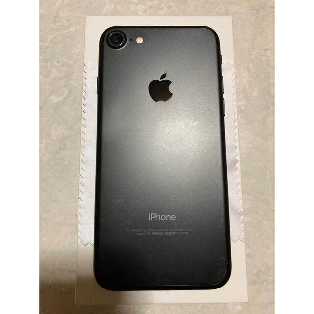 iPhone7 Black 128GB SIMフリー 1