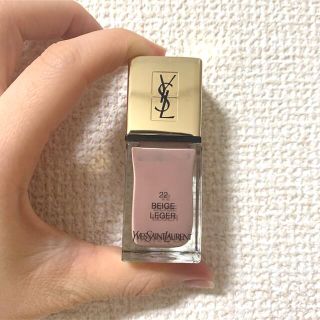 イヴサンローランボーテ(Yves Saint Laurent Beaute)のイヴ・サンローラン　マニキュア　22beige leger(マニキュア)