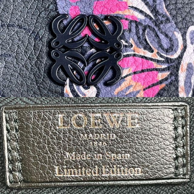 【極美品・LOEWE】ショルダーバッグ　限定　レザー　アナグラム　蝶々柄