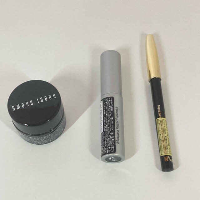 BOBBI BROWN(ボビイブラウン)のボビイブラウン　イルミネイティングフェイスベース　スモーキー　アイマスカラ01 コスメ/美容のベースメイク/化粧品(マスカラ)の商品写真