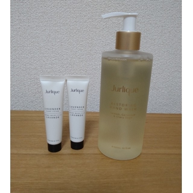 Jurlique(ジュリーク)の【最終値下げ】Jurlique　ハンドウォッシュキット　ネイチャー コスメ/美容のボディケア(ハンドクリーム)の商品写真