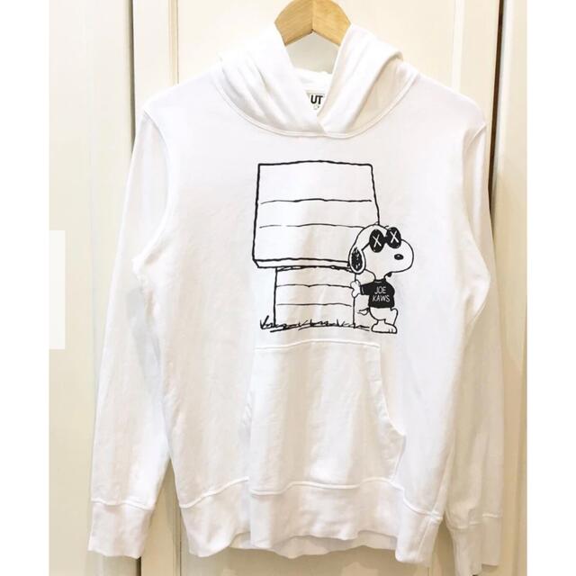 UNIQLO(ユニクロ)のUNIQLO KAWS SNOOPY パーカー メンズのトップス(パーカー)の商品写真