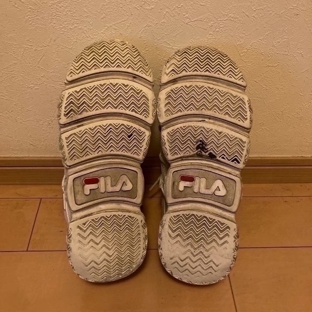 FILA(フィラ)の28.0cm | FILA | BARRICADE XT 97 LOW OWH メンズの靴/シューズ(スニーカー)の商品写真