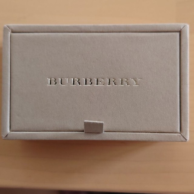 BURBERRY(バーバリー)のBurberry　バーバリー　カフス　未使用品 メンズのファッション小物(カフリンクス)の商品写真