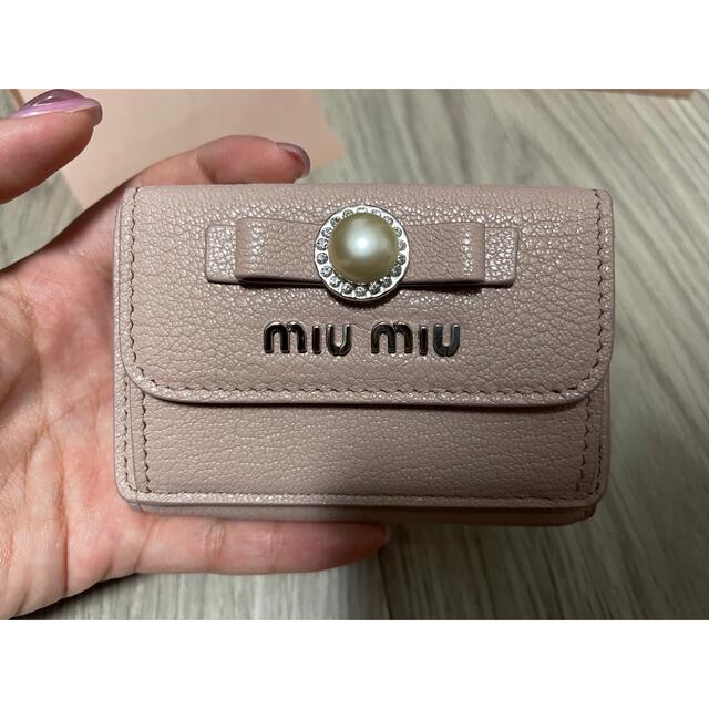 miumiu  ミュウミュウ　三つ折り財布