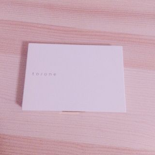 コスメキッチン(Cosme Kitchen)のto/one パウダーファンデ(ファンデーション)