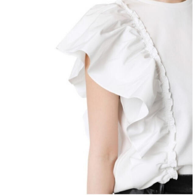 ルシェルブルー　Taffeta Ruffle Sleeveless Top