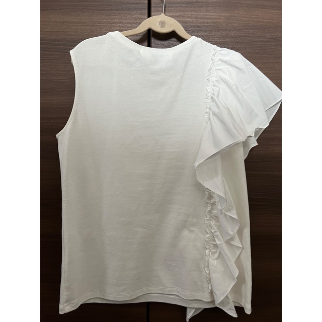 ルシェルブルー　Taffeta Ruffle Sleeveless Top