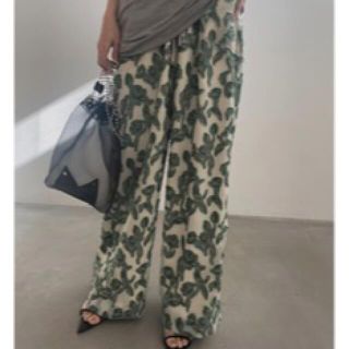 アメリヴィンテージ(Ameri VINTAGE)のAmeri🌴 MEDI ALICE LOOSE PANTS(カジュアルパンツ)