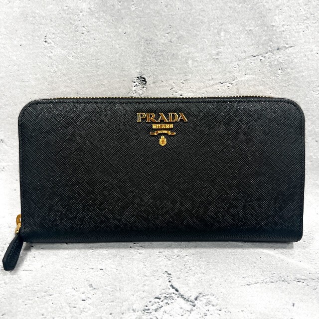 PRADA(プラダ)のアンアンジュ様専用 レディースのファッション小物(財布)の商品写真