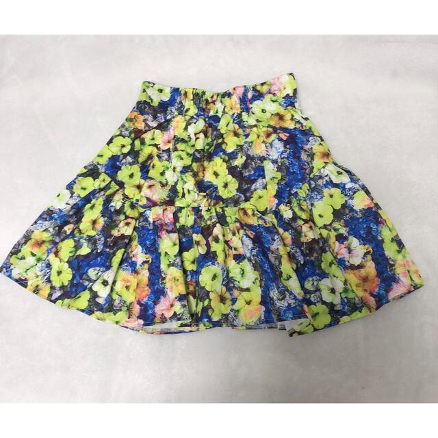 MERCURYDUO(マーキュリーデュオ)のマーキュリーデュオ　花柄スカート レディースのスカート(ミニスカート)の商品写真