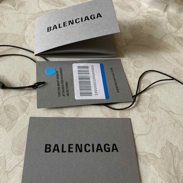 Balenciaga(バレンシアガ)のミニ財布❣️バレンシアガ　ペーパー　三つ折りミニウォレット レディースのファッション小物(財布)の商品写真