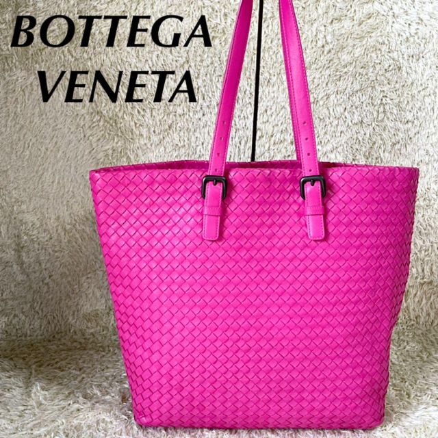 【BOTTEGA VENETA】大容量　トートバッグ　ピンク　肩掛け　A4