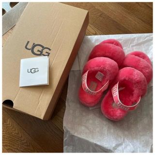 アグ(UGG)のUGG フラットファーサンダル(サンダル)