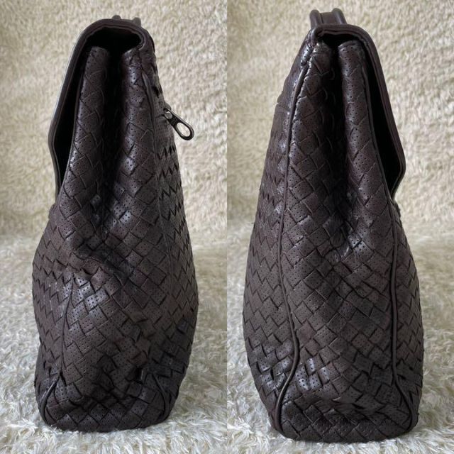 Bottega Veneta(ボッテガヴェネタ)の【BOTTEGA VENETA】ビジネスバッグ　焦茶色　鍵付き　A4 書類鞄 メンズのバッグ(ビジネスバッグ)の商品写真