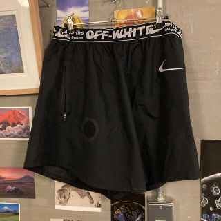 オフホワイト(OFF-WHITE)のOFF-WHITE Nike(ショートパンツ)