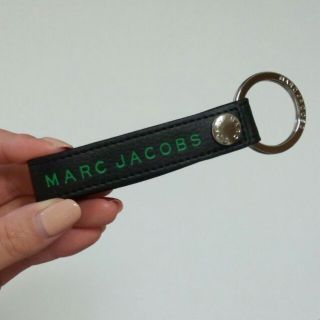 マークジェイコブス(MARC JACOBS)のグリーン×ブラック♡keyホルダー(キーホルダー)