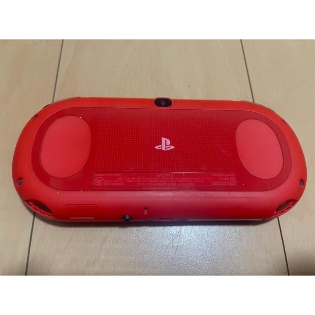 ps Vita 本体 ゴットイーター ガンダム カセット付き