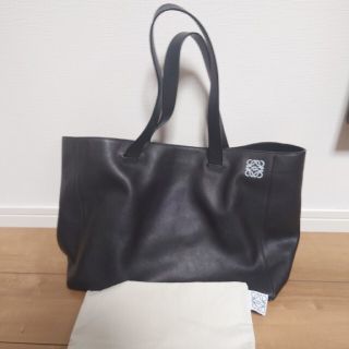 ロエベ(LOEWE)のイーストウエストショッパーラージバック(トートバッグ)