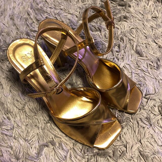 SLY(スライ)の新品未使用☆SLY  OVERLAP SANDAL サンダル レディースの靴/シューズ(サンダル)の商品写真