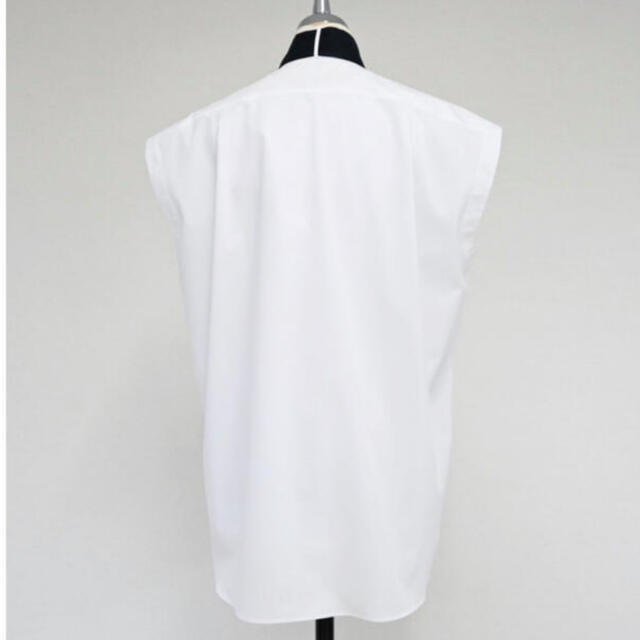 シーマリー フレンチスリーブブラウス  ホワイト 新品未使用 レディースのトップス(シャツ/ブラウス(半袖/袖なし))の商品写真