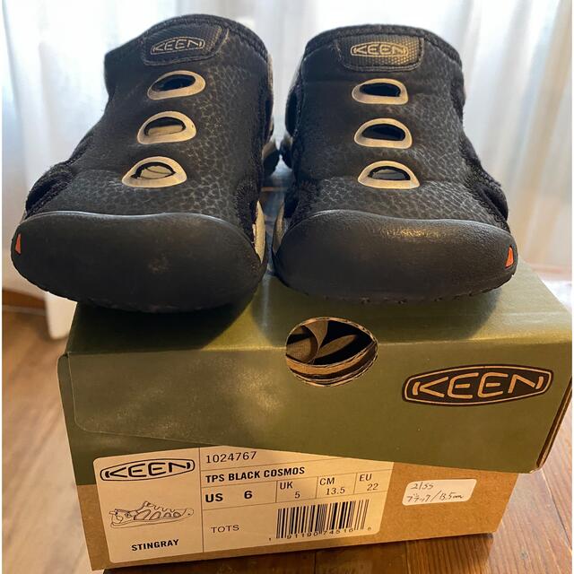 KEEN(キーン)のKEENサンダル　13.5cm キッズ/ベビー/マタニティのベビー靴/シューズ(~14cm)(サンダル)の商品写真