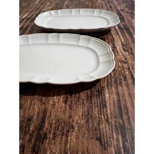 アンティーク風 洋食器オーバル白2枚 中皿オシャレ磁器カフェ風デザート皿 副菜皿