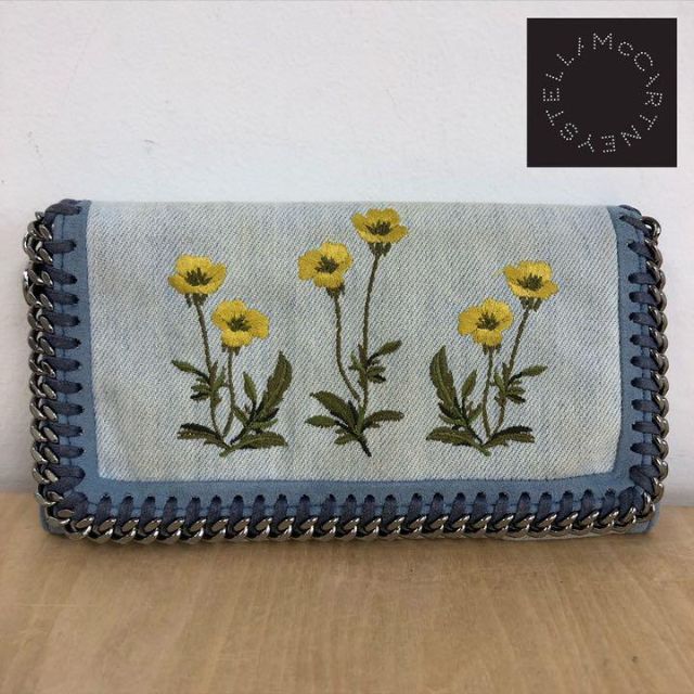 Stella McCartney(ステラマッカートニー)のSTELLA McCARTNEY ファラベラ 長財布 ウォレット デニム 刺繍 レディースのファッション小物(財布)の商品写真