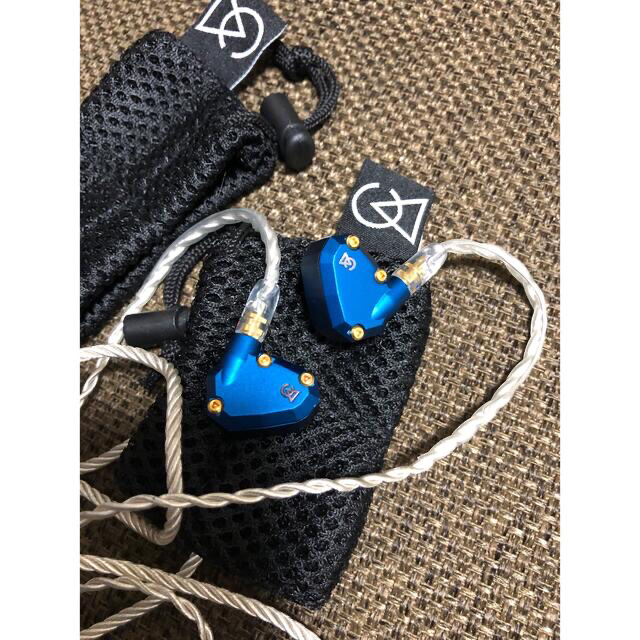 【美品】Campfire Audio ANDROMEDA  MW10 スマホ/家電/カメラのオーディオ機器(ヘッドフォン/イヤフォン)の商品写真