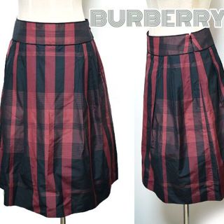 バーバリー(BURBERRY)のバーバリー■美品　シルク混ノバチェック柄フレアスカート　Aライン36(ひざ丈スカート)