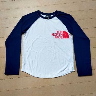 ザノースフェイス(THE NORTH FACE)の美品　ザノースフェイス　長袖Tシャツ　130サイズ(Tシャツ/カットソー)