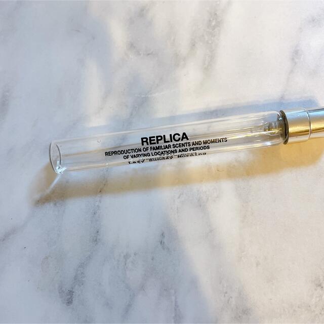 Maison Martin Margiela(マルタンマルジェラ)のメゾンマルジェラレプリカオードトワレ香水レイジーサンデーモーニング10ml コスメ/美容の香水(ユニセックス)の商品写真