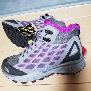 ザノースフェイス(THE NORTH FACE)の新品✨ザ・ノース・フェイス23cmトレッキング(その他)