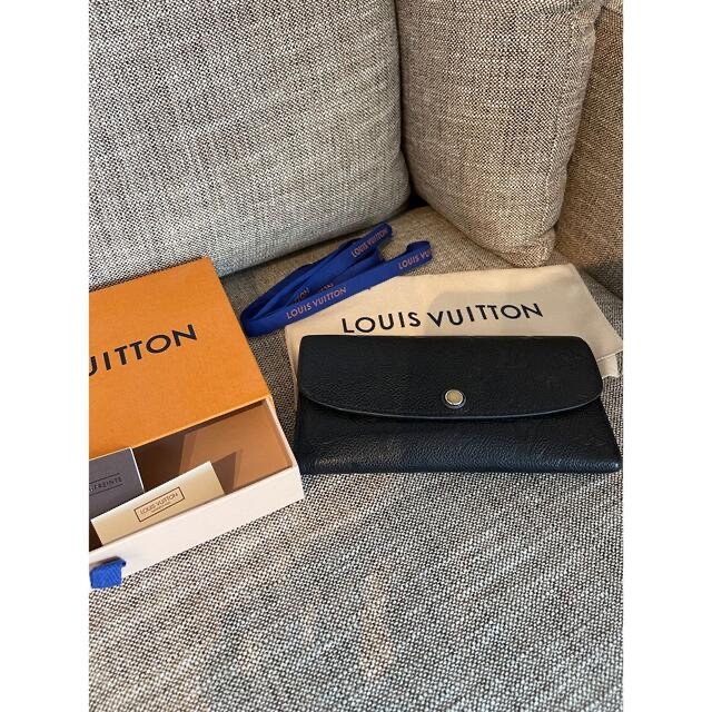 LOUIS VUITTON(ルイヴィトン)のポルトフォイユ・エミリー レディースのファッション小物(財布)の商品写真
