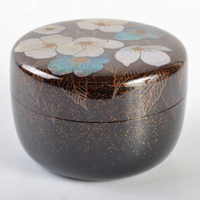 茶道具 日本工芸会 小野偕子作 割貝蒔絵平棗 「初夏」 共箱 D R4719