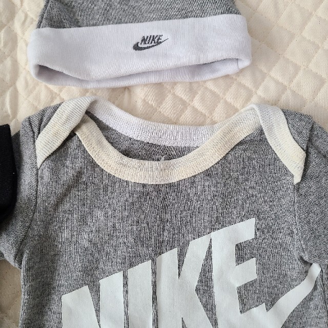 NIKE(ナイキ)のナイキ　双子ちゃんセット キッズ/ベビー/マタニティのベビー服(~85cm)(ロンパース)の商品写真