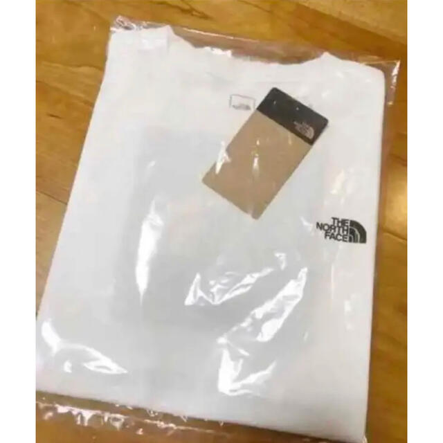 THE NORTH FACE(ザノースフェイス)のノースフェイス Tシャツ NT32144 ホワイト XXLサイズ メンズのトップス(Tシャツ/カットソー(半袖/袖なし))の商品写真