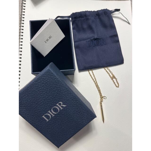 Christian Dior(クリスチャンディオール)の【正規品】DIOR ペンシル ペンダント ネックレス  メンズのアクセサリー(ネックレス)の商品写真