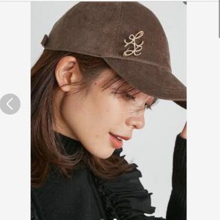 スナイデルブローチ付きキャップ新品