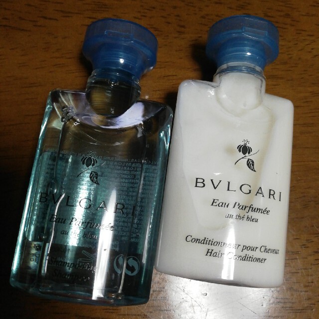 BVLGARI(ブルガリ)の★ブルガリ　オ.パフメ　オーテブルー　シャンプー&コンディショナー　ミニボトル コスメ/美容のヘアケア/スタイリング(シャンプー/コンディショナーセット)の商品写真