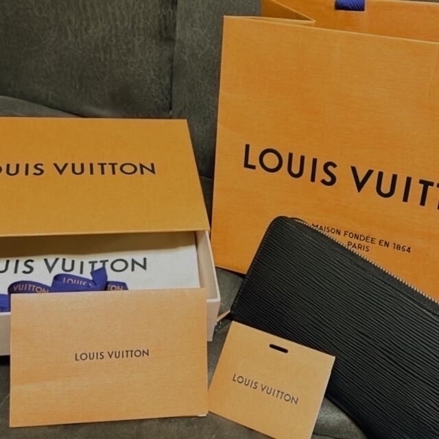 LOUIS VUITTON(ルイヴィトン)のルイヴィトン 長財布 エピ メンズのファッション小物(長財布)の商品写真