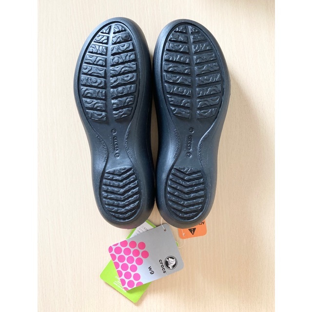 crocs(クロックス)の★新品★　crocs ウィメンズ　ジャイナ レディースの靴/シューズ(バレエシューズ)の商品写真