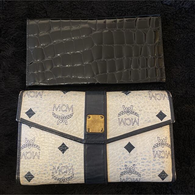 上品な MCM 二つ折り財布 レアカラー!! みそきん 折り財布