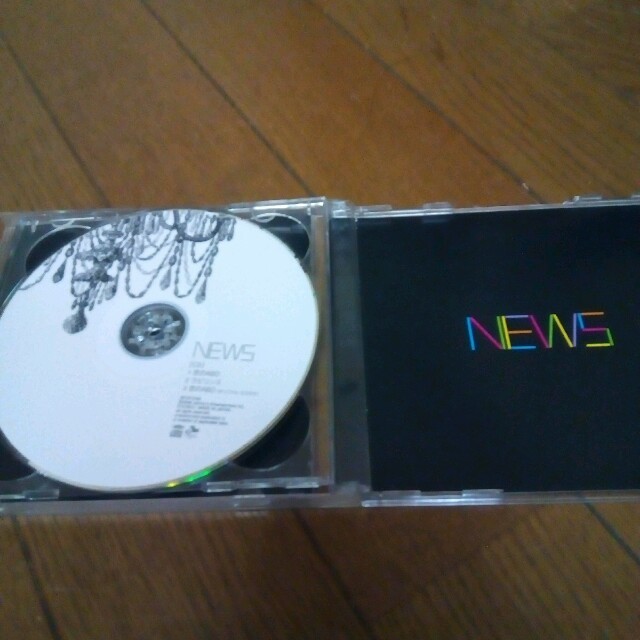 NEWS 恋のABO初回版dvd付き エンタメ/ホビーのCD(ポップス/ロック(邦楽))の商品写真