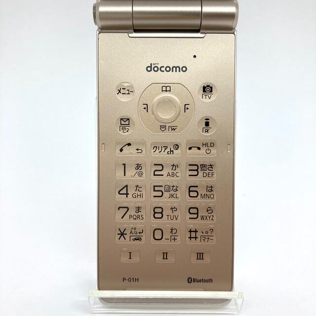 Panasonic(パナソニック)のdocomo P-01H ゴールド FOMA 3G ドコモケータイ ② スマホ/家電/カメラのスマートフォン/携帯電話(携帯電話本体)の商品写真