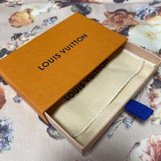 ルイヴィトン(LOUIS VUITTON)の箱　ヴィトン　LV(ショップ袋)