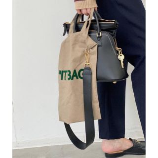 アパルトモンドゥーズィエムクラス(L'Appartement DEUXIEME CLASSE)の新品タグ付⭐️GOOD GRIEF! Belt with It Bag ブラック(トートバッグ)