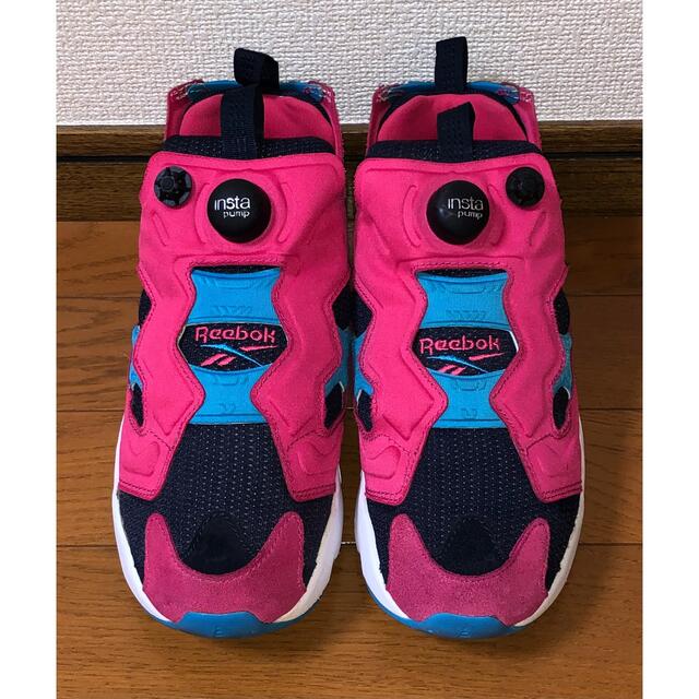 Reebok(リーボック)の良品 REEBOK PUMP FURY OG 25cm ピンク ブルー ブラック レディースの靴/シューズ(スニーカー)の商品写真